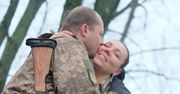 Pokonała 700 km, aby wziąć z nim ślub. Mężczyzna jest ukraińskim żołnierzem