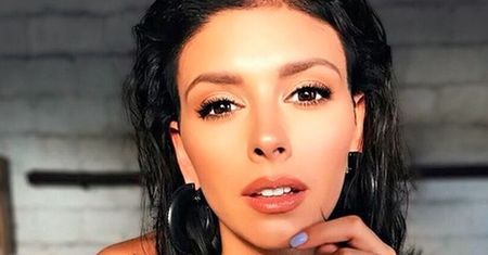 Klaudia Halejcio pokazała przemianę PRZED i PO makijażu! Fani: "Jesteś tak piękna, że nie potrzebujesz make up'u" (FOTO)