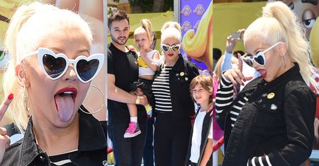 36-letnia Christina Aguilera pokazuje język