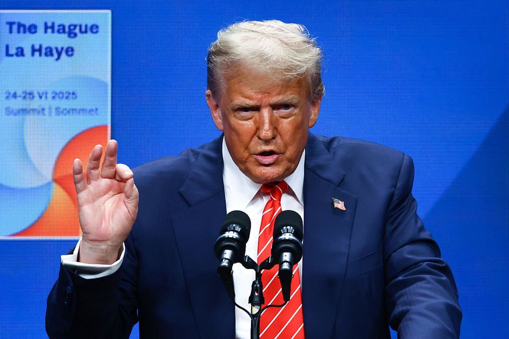 Cyfrowy "guzik" Donalda Trumpa. Jednym dekretem wyłączył pocztę e-mail