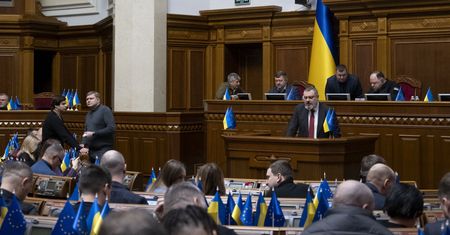 "Ukraina budzi się w szoku". Gorąco po awanturze w parlamencie