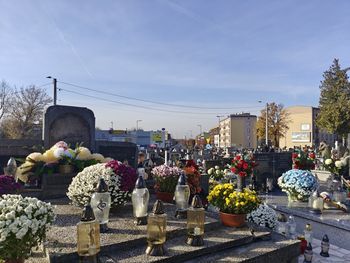 Dąbrowa Górnicza: Wszystkich Świętych 2025 na cmentarzu pw. NMP Anielskiej. Mieszkańcy oddali hołd zmarłym bliskim