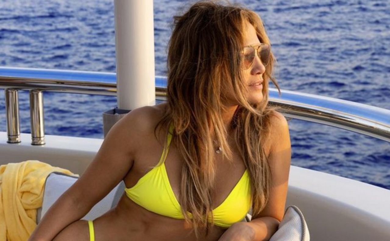 Jennifer Lopez odpoczywa w Portofino. Fani od razu reagują na jej widok