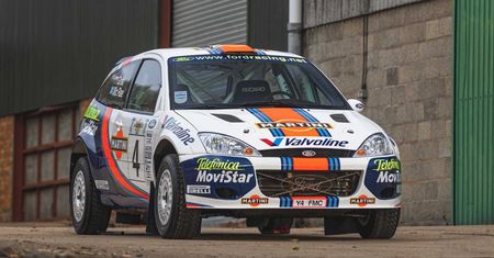 Jeździł nim Colin McRae, teraz możesz ty. Ford Focus WRC właśnie trafił na aukcję