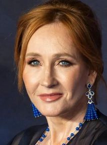 J.K. Rowling insults transgender people once again. Is ready to get arrested