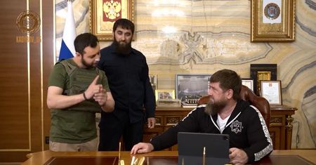 Kadyrow nagrał kolejny żenujący skecz. Zełenski głównym "bohaterem"