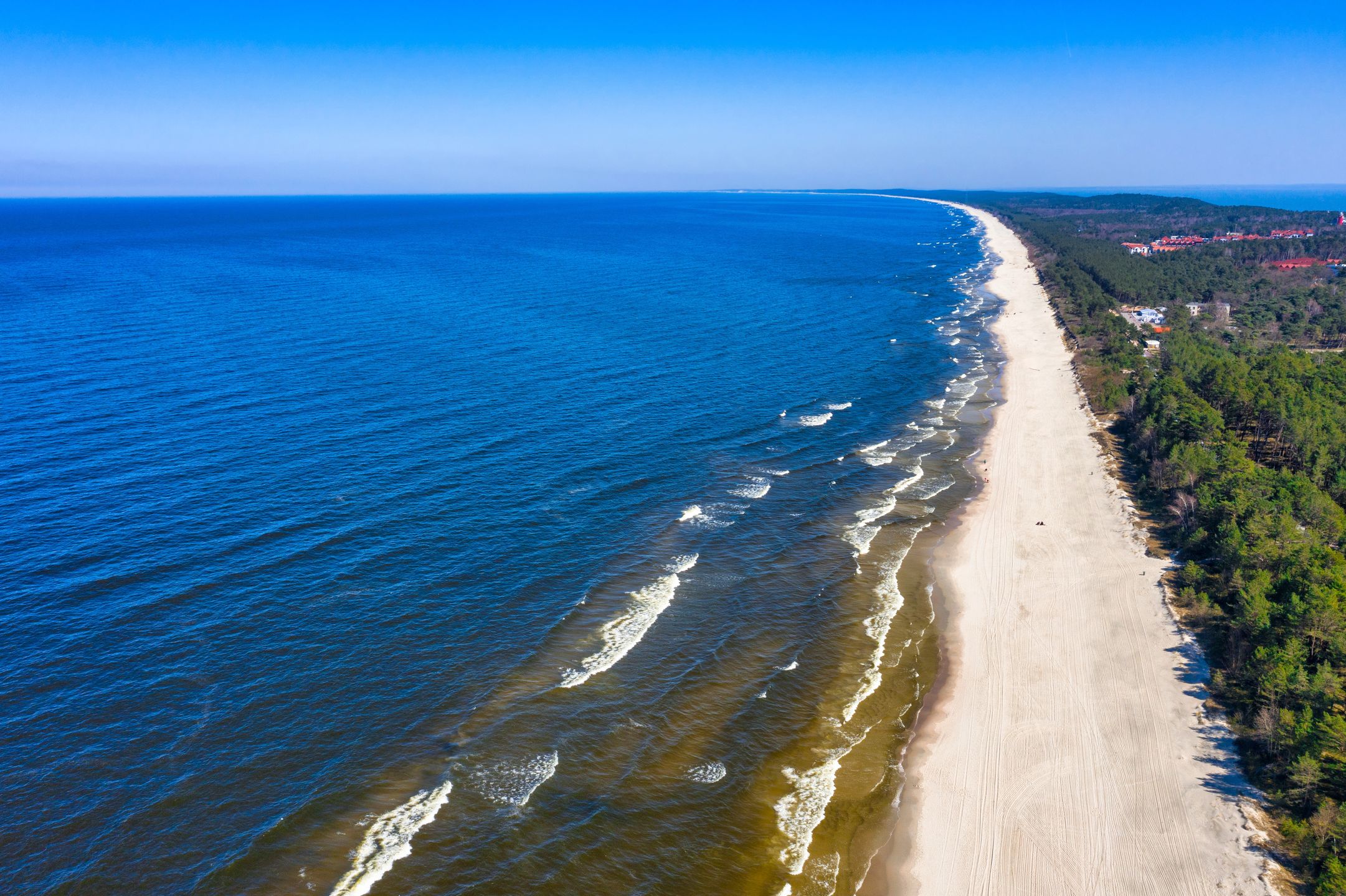 Piękną plażą zachwyca m.in. Krynica Morska