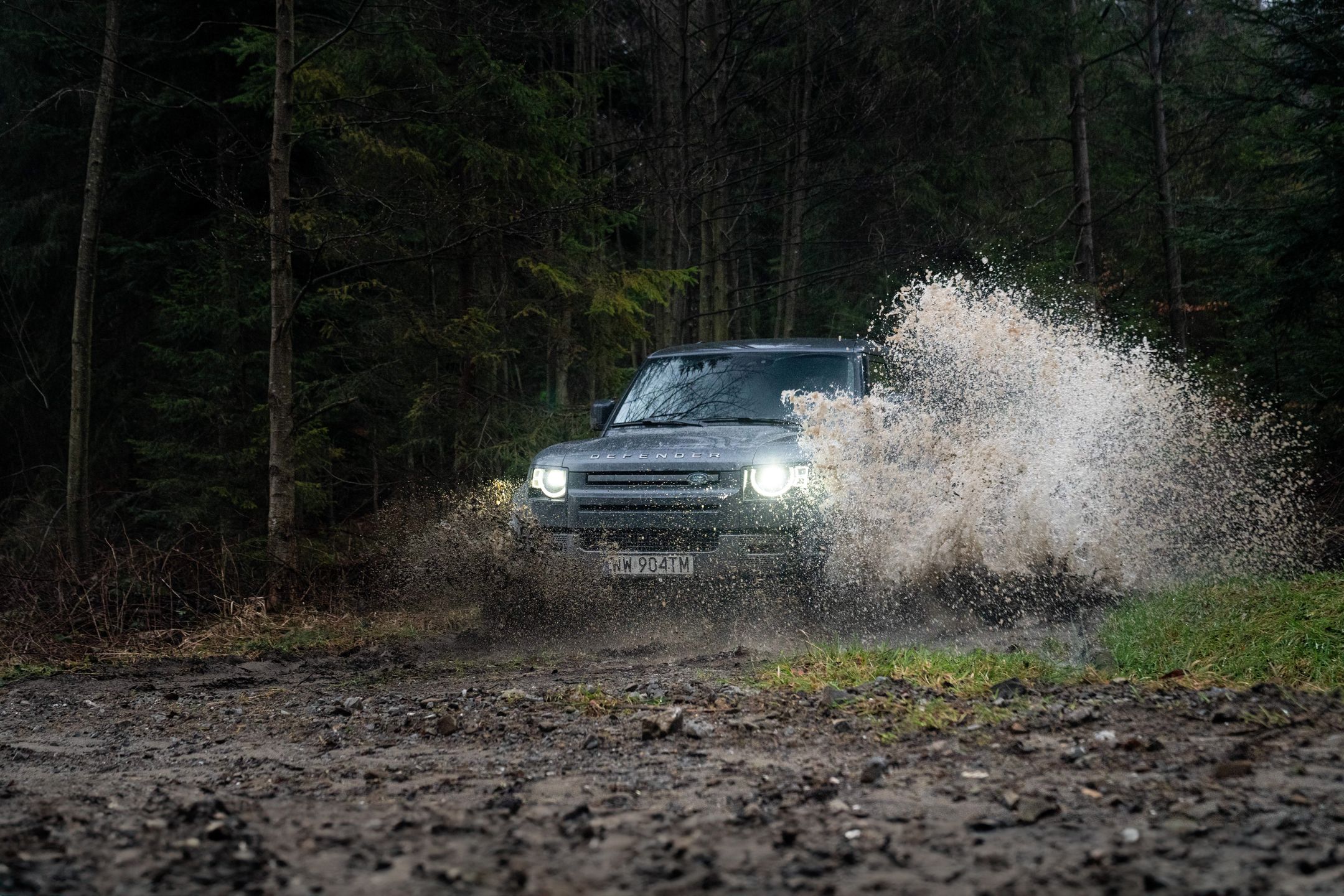 Land Rover Defender 130 Outbound