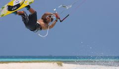 Virgin Mobile sponsorem mistrza kitesurfingu Victora Borsuka