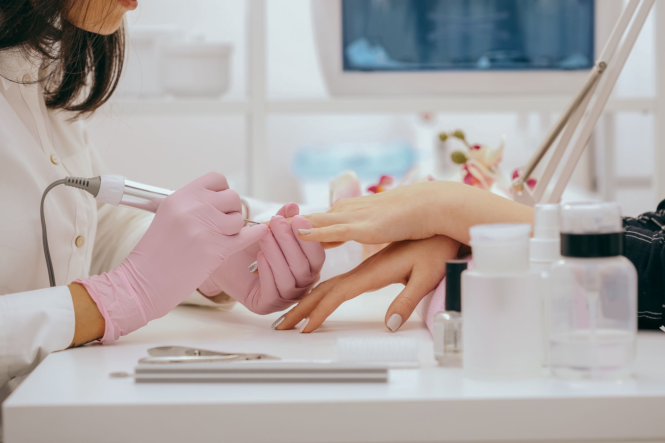 Manicure z lat 90. powraca 