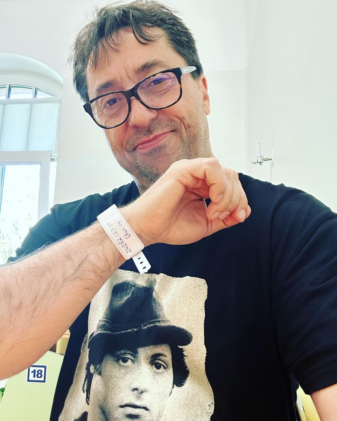 Marcin Miller sugeruje, że walczy z nowotworem. Okazało się, że jest zdrowy