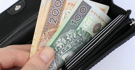 Czy urlop przymusowy jest płatny?