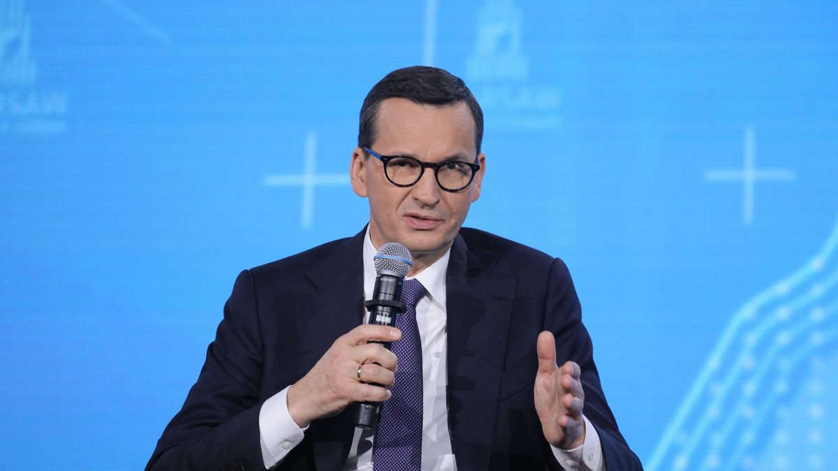 Warszawa, 04.10.2022. Premier Mateusz Morawiecki podczas panelu "Europe at War: Discussing Central and Eastern European Support for Ukraine" w trakcie Warsaw Security Forum 2022 w hotelu DoubleTree by Hilton w Warszawie, 4 bm. (ad) PAP/Paweł Supernak