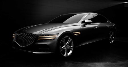 Genesis G80 wygląda naprawdę dobrze. Zalet będzie pewnie więcej