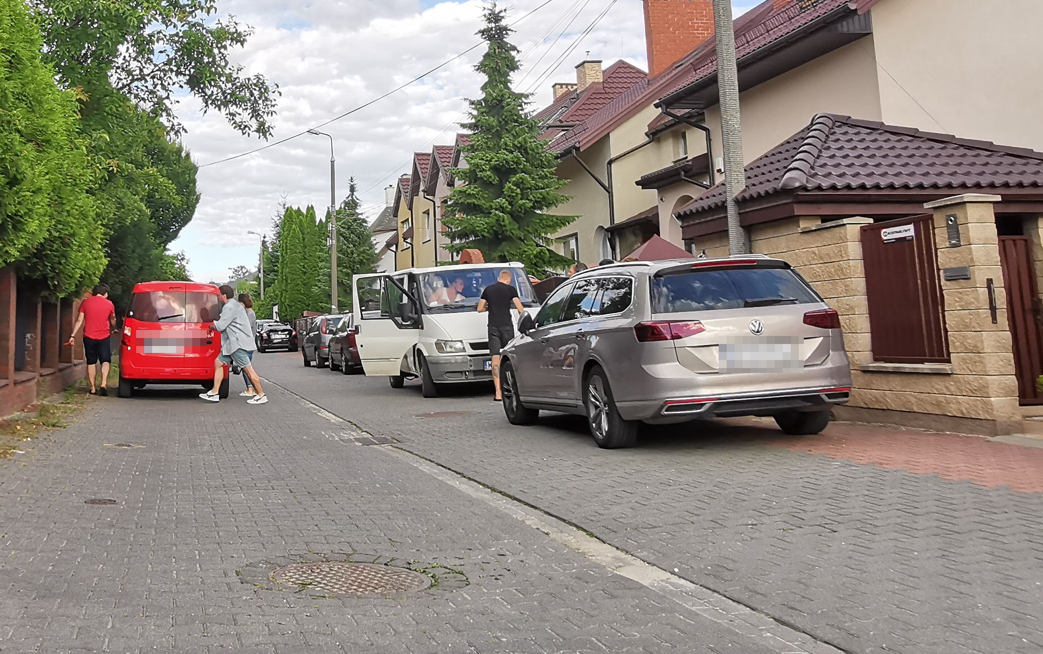 Codziennie rano z hostelu wyjeżdża przynajmniej kilkanaście osób.