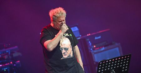 Kazik Staszewski przeprosił za "straszne wydarzenie". To zaoferował fanom