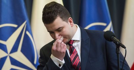 Z OSTATNIEJ CHWILI: Misiewicz ZREZYGNOWAŁ z członkostwa w PiS!