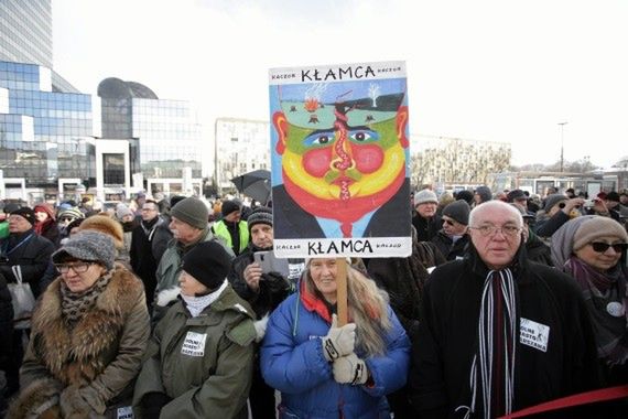 "Tu wolna jest Warszawa". Manifestacja KOD w stolicy