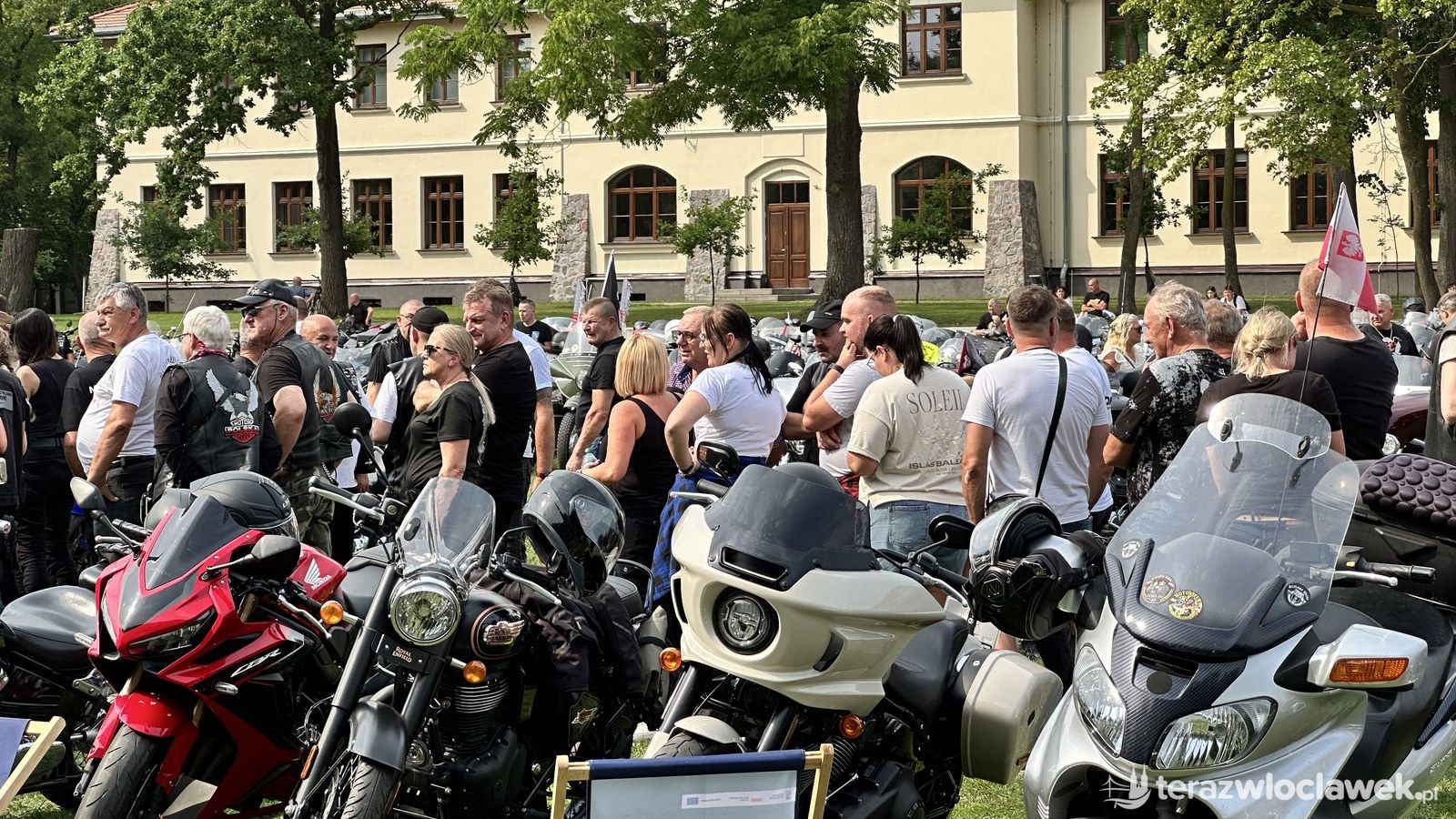 Parada dwóch kółek i piknik w Starym Brześciu. Tak wyglądał Brze