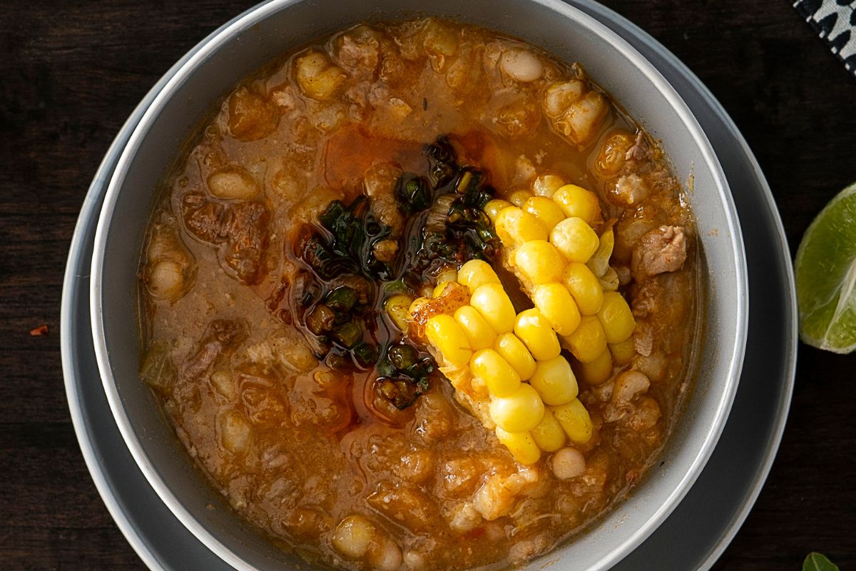 Zupa locro często wzbogacona jest o kukurydzę