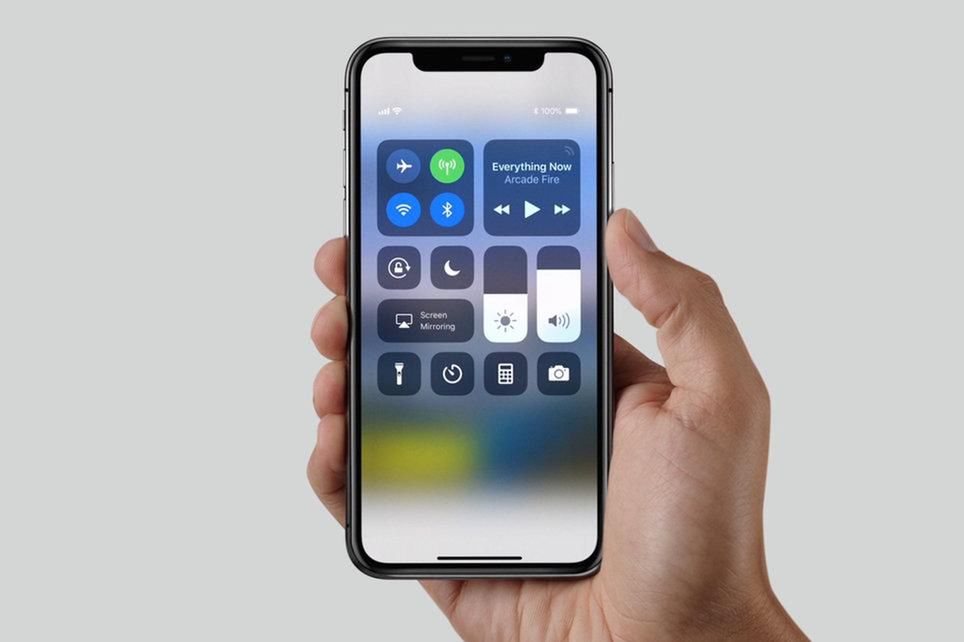 Wyświetlacz iPhone'a X jest nie-do-końca-prostokątny