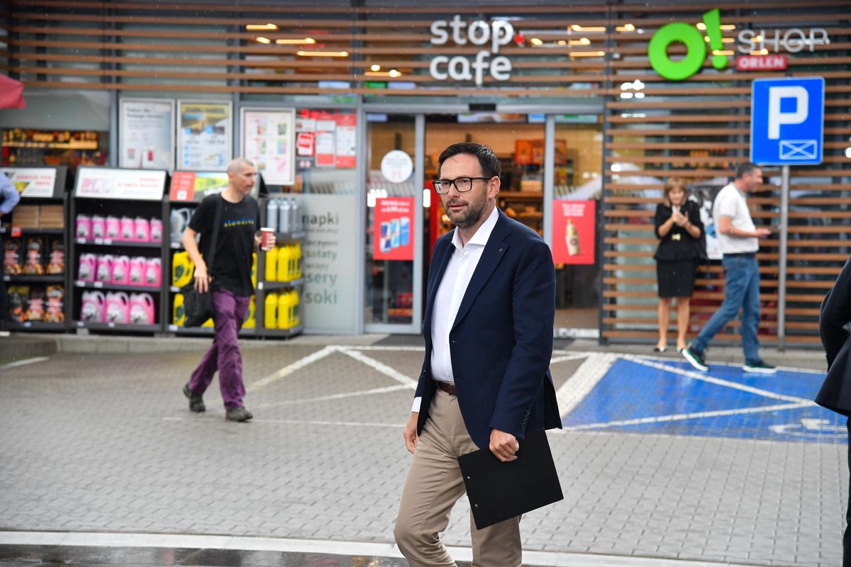 „Selhání“ a „palivový zázrak“ v Orlenu.  Na státním zastupitelství je upozornění