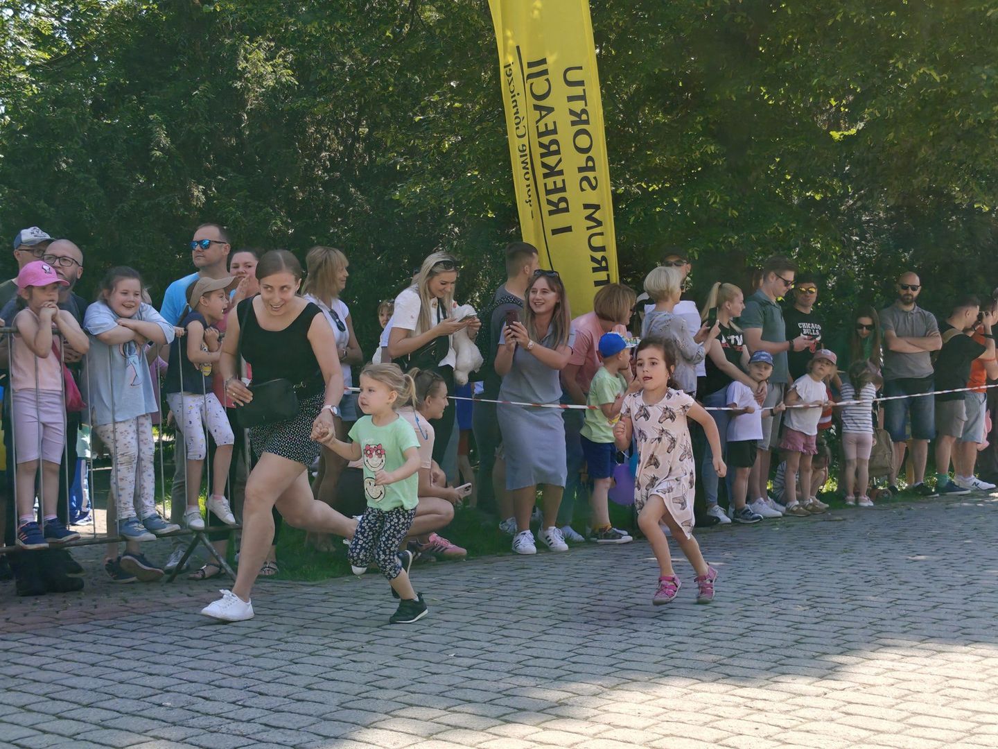 Kliknij strzałkę, aby przejść do następnych zdjęć!