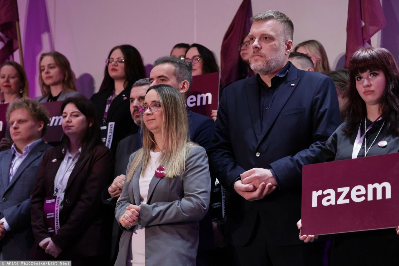 "Nowa demokratyczna jakość". Razem reaguje na wykluczenie