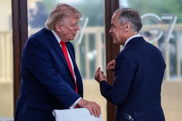 Kanada przewiduje długotrwałą wojnę handlową z USA. Carney ma poparcie