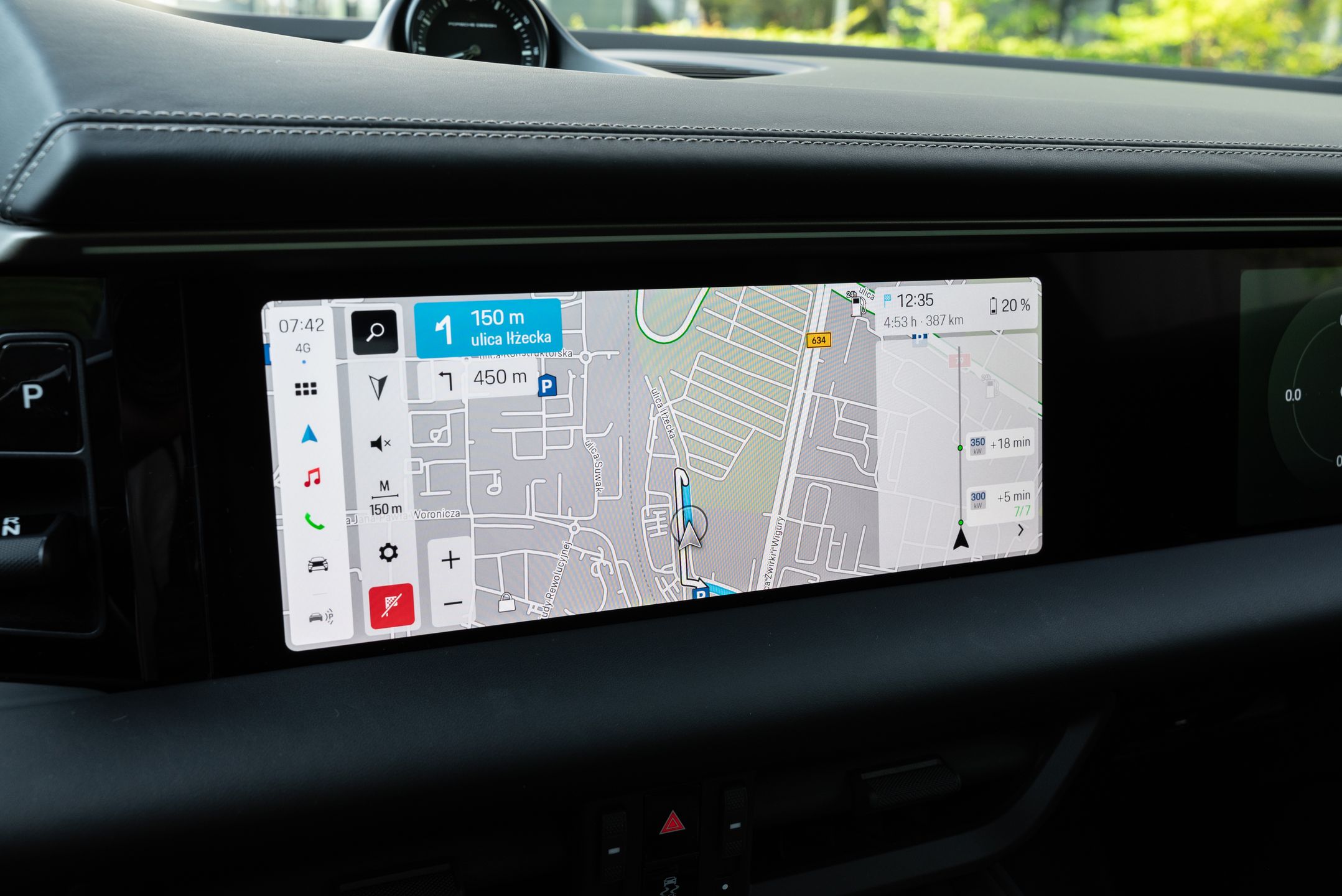 Porsche Macan Turbo EV