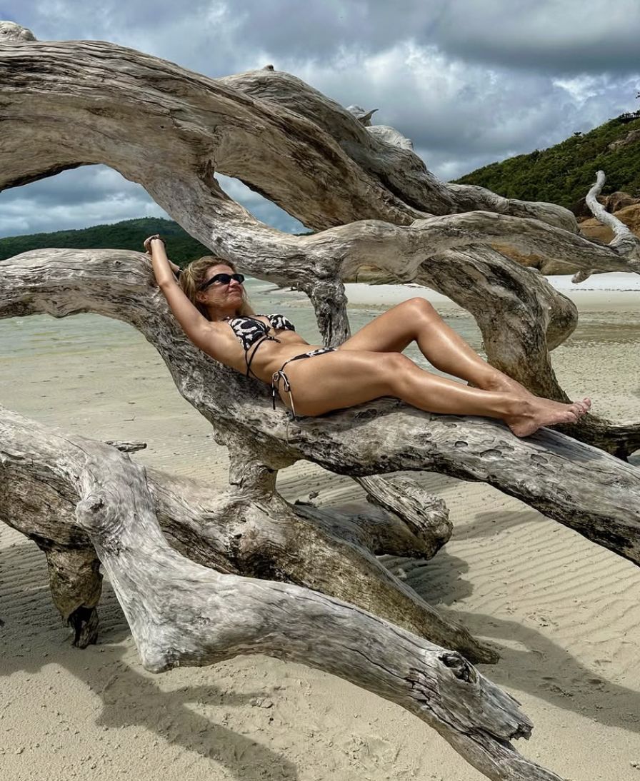 Marta Manowska w stroju kąpielowym