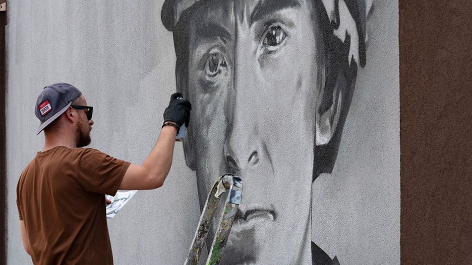 Śląskie. W Siemianowicach Śląskich, rodzinnym mieście Wojciecha Korfantego, powstaje wyjątkowy mural w hołdzie powstańcom śląskim.
