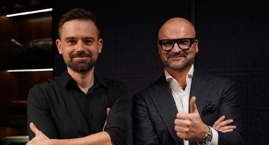 Kanał Macieja Kaweckiego chce podbić świat. Wśród nowych inwestorów fundusz Rafała Brzoski