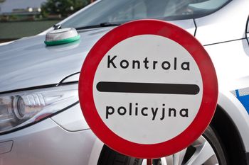 Blisko 2,5 promila za kierownicą Hyundaia. 52-latek zatrzymany w Gromadzicach