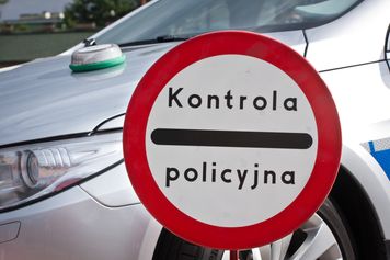 Blisko 2,5 promila za kierownicą Hyundaia. 52-latek zatrzymany w Gromadzicach