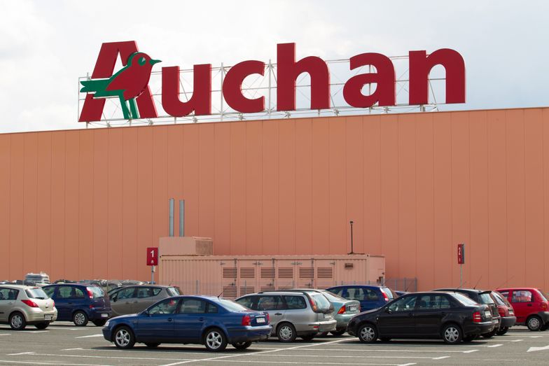 Auchan i Intermarche z zarzutami od UOKiK. Chodzi o dostawy produktów