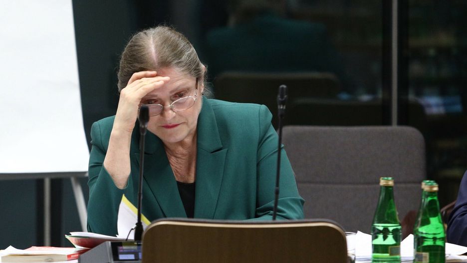 Krystyna Pawłowicz jest ostro krytykowana za wpis dotyczący transpłciowego dziecka