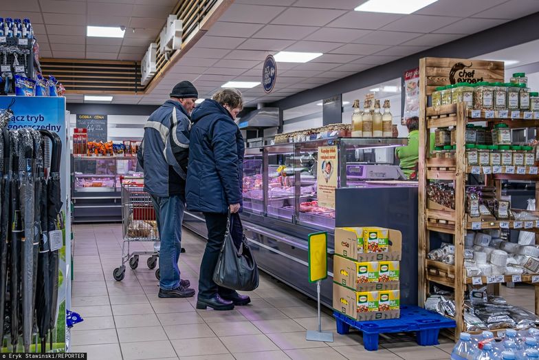 Sprzedaż w górę. Ale komunikat GUS nie daje wyłącznie powodów do radości