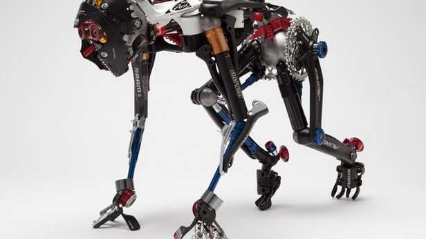 Sztuka wkracza w świat kolarstwa. Do czego można wykorzystać części rowerowe? 1