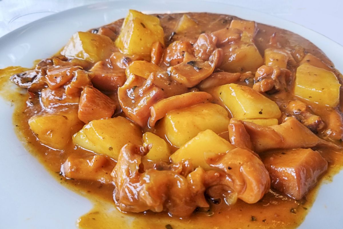 Gęsie pipki - gulasz galicyjski