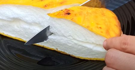 Puszysty omlet japoński. Tylko jeden składnik