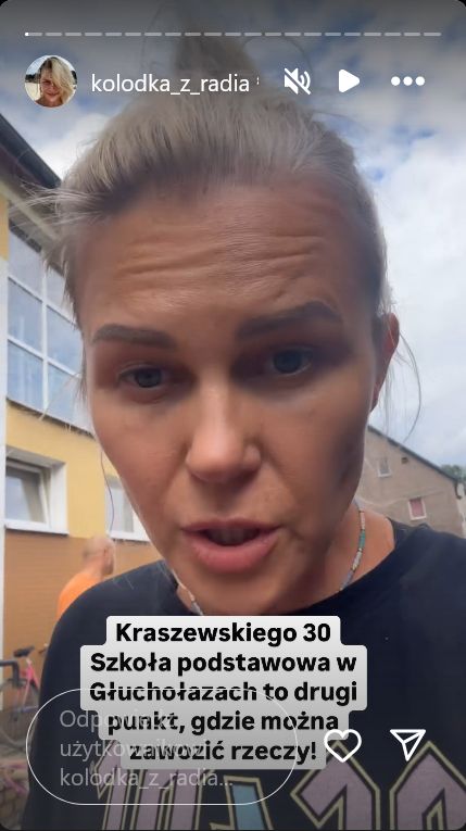Agnieszka Kołodziejska walczy z powodzią.