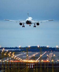 Zakaz lotów z Hiszpanii. MSZ radzi, jak wrócić do Polski