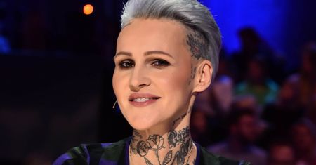 Agnieszka Chylińska zaskoczyła "nowym wizerunkiem". Dała się postarzyć na potrzeby teledysku? (FOTO)
