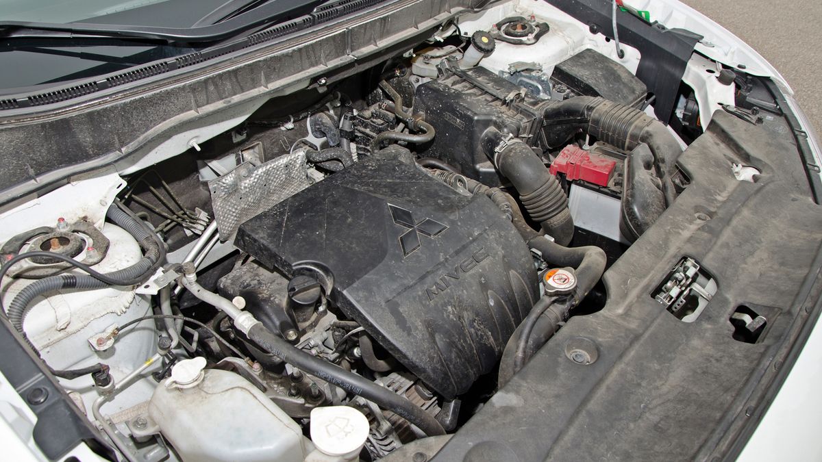 Silnik Mitsubishi 1.6 aż się prosi o montaż LPG. Kiedyś importer oferował taką opcję, ale zrezygnował po złych doświadczeniach z partnerem. Dziś klient nie ma takiego wyboru, ale tylko pozornie.