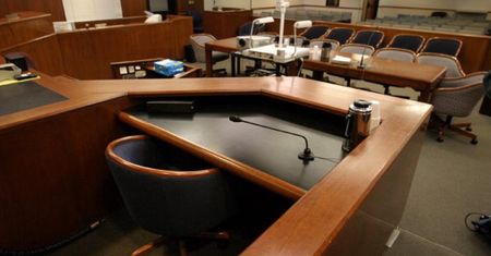 Kłótnia na pogrzebie. Bratowa zażądała fortuny od siostry zmarłego