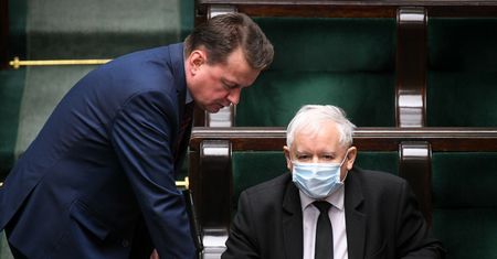 Spory w obozie PiS. Mariusz Błaszczak o planach rządu. Uderza też w Tuska