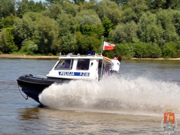 36-latka skoczyła z mostu Poniatowskiego w Warszawie. Chciała się zabić?