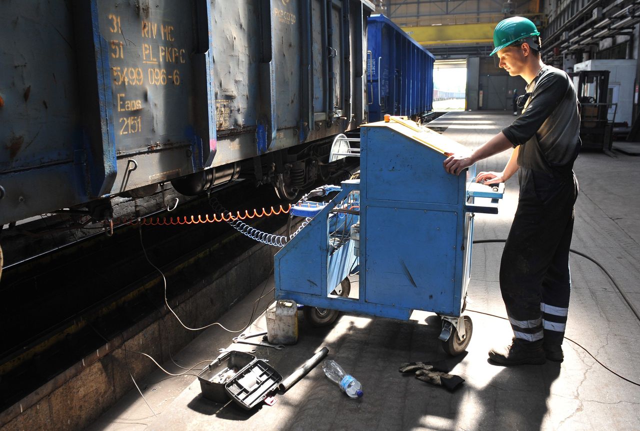 Wagony PKP Cargo sprzedawane na złom. Ekspert bije na alarm