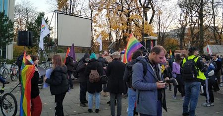 Sejm zajmie się ustawą Godek. Protest przeciwko "Stop LGBT"